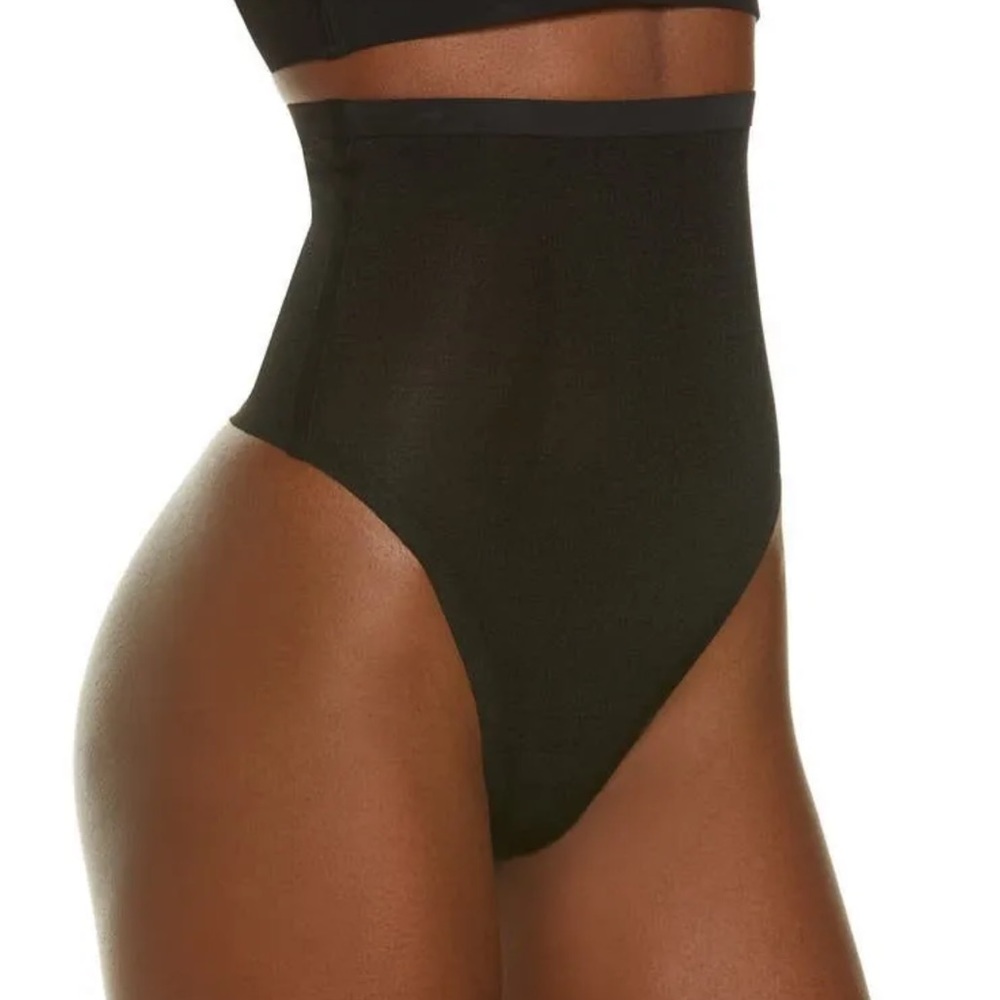 SKIMS Power Mesh High Waisted Thong black